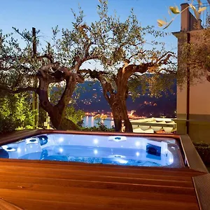 3* Couette-café Velamica